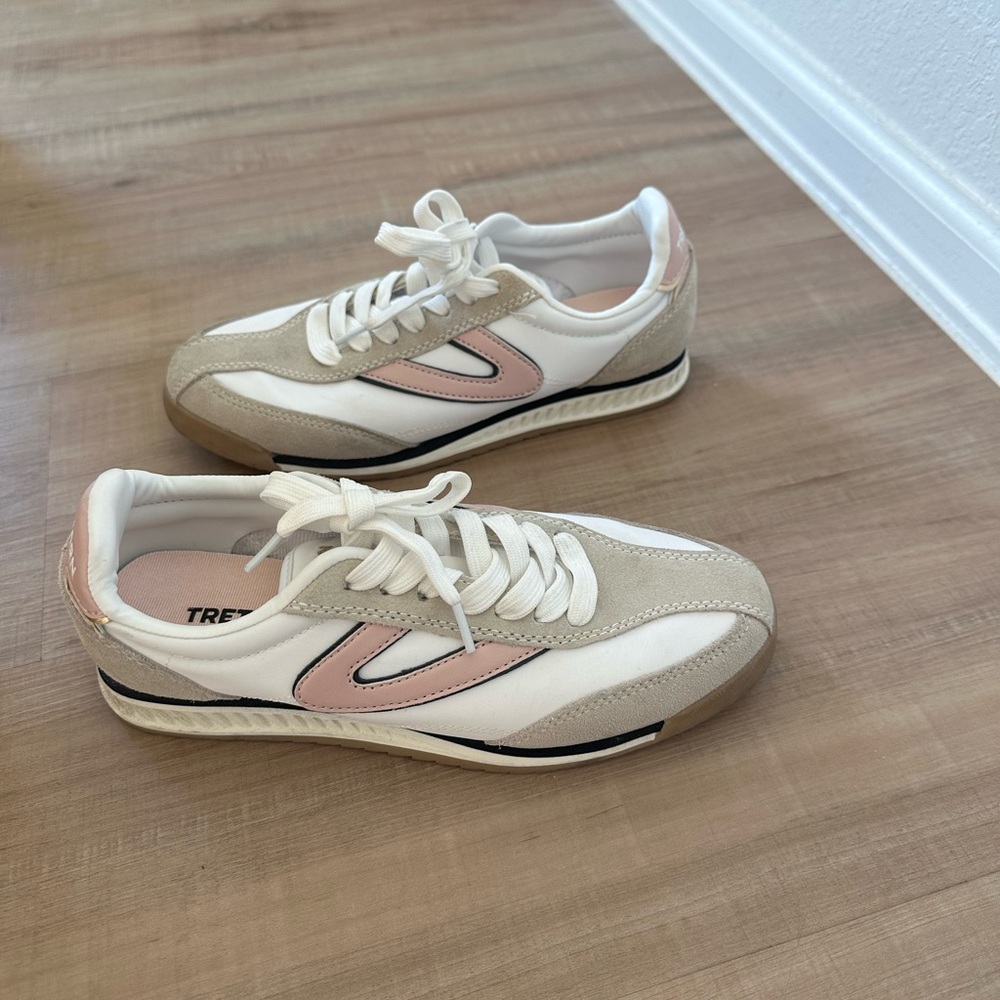 Tretorn Beige & Pink Women's Sneakers
